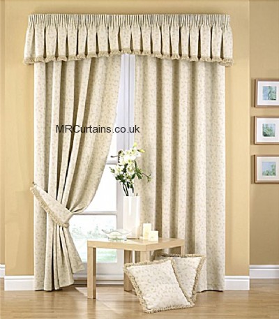 Folia (Pencil Pleat)roman blind